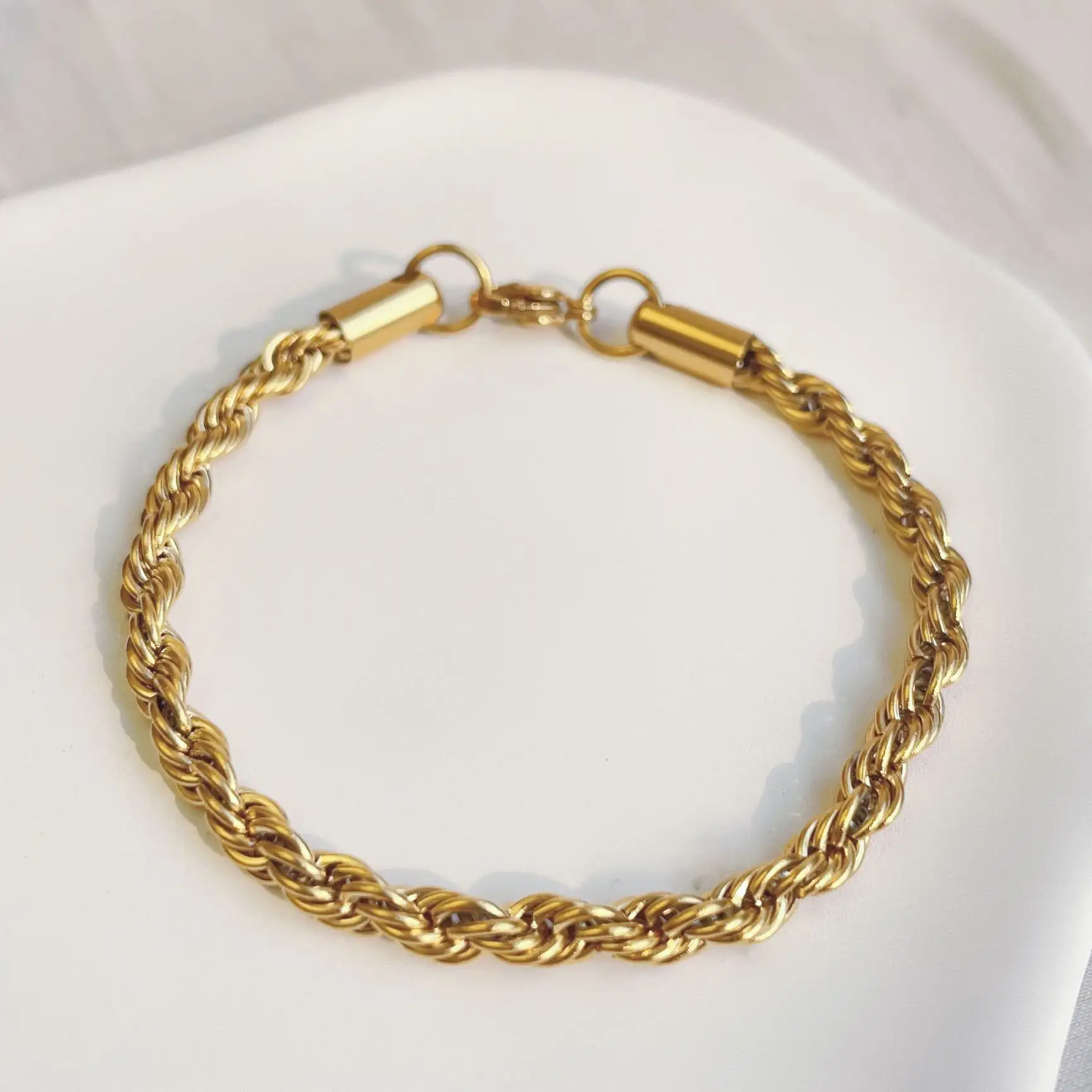 Wholesale 2-5mm Various Size Minimalist Trendy Waterproof Stainless Steel 18K Gold Plated Twist Rope Chain Bracelet for Women