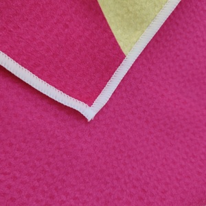 Serviette de golf en microfibre personnalisable de haute qualité, vente en gros, directement de l'usine OEM, avec aimant - Product Image 3