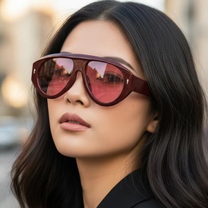 แว่นกันแดดทรง Retro รุ่นใหม่ ปี <span class=keywords><strong>2026</strong></span>  ป้องกันรังสียูวี 400  แฟชั่นสไตล์ยุโรป-อเมริกา สำหรับกิจกรรมกลางแจ้ง - Product Image 3