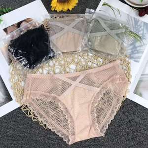 Venta al por mayor de <span class=keywords><strong>las</strong></span> mujeres Panti transpirable satén ropa interior Sexy Bragas de encaje para <span class=keywords><strong>las</strong></span> mujeres - Product Image 1