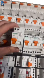 EASY9 C16 VIGI 1P+N 30 เบรกเกอร์ป้องกันกระแสไฟรั่ว RCBO อุปกรณ์ป้องกันกระแสเกิน ป้องกันไฟรั่วไหล สำหรับใช้ในครัวเรือน - Product Image 1