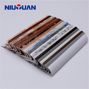 Nhà sản xuấ<span class=keywords><strong>t</strong></span> <span class=keywords><strong>t</strong></span>ùy chỉnh kích thước hồ sơ đá hiệu ứng nhựa <span class=keywords><strong>PVC</strong></span> gạch TRIM - Product Image 4