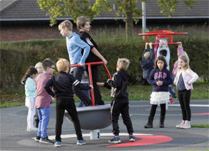 Équipement de terrain de jeu Merry Go non alimenté pour enfants <span class=keywords><strong>rond</strong></span>-<span class=keywords><strong>point</strong></span> jouet d'extérieur fournisseur chinois pour jardin préscolaire plaque galvanisée - Product Image 5