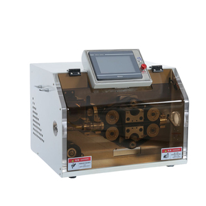 Machine de découpe et de refendage de précision pour tubes souples en PVC avec système d'écran tactile anglais contrôlé par PLC - Product Image 1