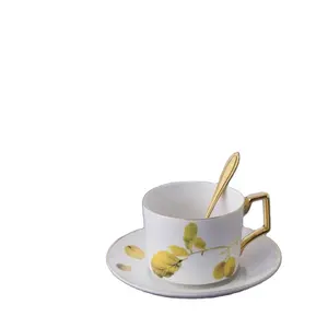 栗コーヒー Suppliers-北欧の手描きの秋のシリーズコーヒーカップシンプルな家庭用オフィスウォーターマグギフトセラミックアフタヌーンティーカップソーサーセット付き