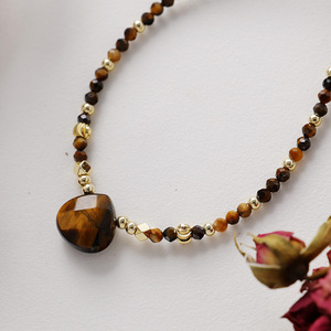 Collier avec pendentif en forme de larme en œil de tigre, pierre naturelle, alliage de cuivre, bijoux, cadeau pour femmes - Product Image 1