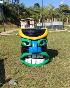 Jardinière en pneu recyclé motif visage de dessin animé, décoration de jardin extérieure colorée, art en caoutchouc, décoration de pelouse durable - Product Image 2
