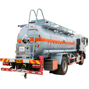 Tankers corrosivos de gran capacidad de acero al carbono personalizables vendidos en fábrica Rueda motriz 6x4 Nueva condición para almacenamiento de aceite - Product Image 4