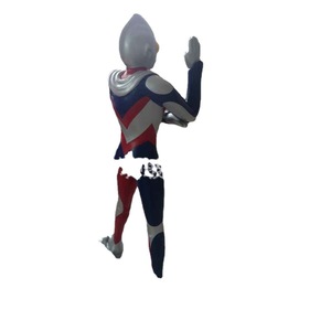 Figurine en résine Ultraman, modèle de décoration extérieure, sculpture durable à poser au sol, design moderne, 1 pièce - Product Image 1