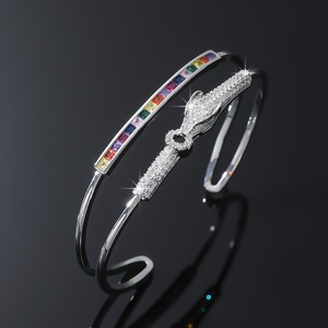 Brazalete con Cabeza de Leopardo, Plata con Microincrustaciones de Circonio, Joyería para Mujer, Regalo, Uso Diario - Product Image 4