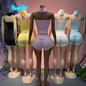 Completo da donna 2026 con stampa a pois, top corto senza spalline e pantaloncini, set 2 pezzi casual e carino stile Y2K per ragazze e donne - Product Image 2