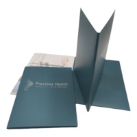 Dossiers de présentation A4 personnalisés en gros, papier glacé avec deux poches, impression Bolla, couleurs et logo personnalisés