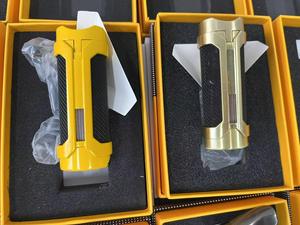 Encendedor con Logotipo Personalizado de Llama Ajustable Tipo Soplete a Chorro para Cigarrillos, Novedoso Soplete de Gas Metálico a Prueba de Viento para Puros con Caja de Regalo - Product Image 4