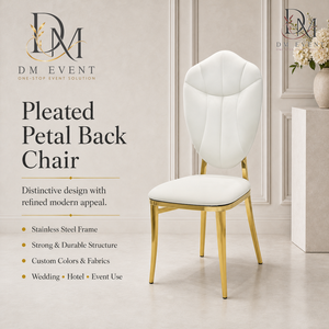 Silla de Boda Decorativa de Acero Inoxidable Dorado con Respaldo de Pétalos de Tulipán y Cojín Blanco para Bodas y Eventos - Product Image 1