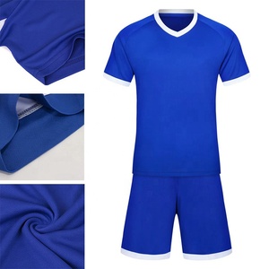 قمصان كرة قدم جديدة مخصصة للكبار للموسم الجديد بالجملة ، قمصان كرة قدم مطبوعة بشعار للرجال ، زي موحد لكرة القدم - Product Image 5