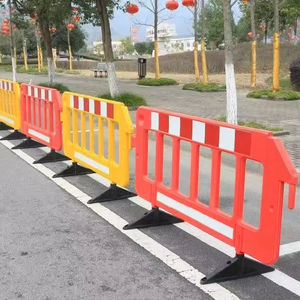 Factory Best Sold 2m*1m <strong>Plastic</strong> PE Pedestrian Traffic <strong>Barriers</strong> Temporary Safety Fence <strong>Barrier</strong> - Product Image 1