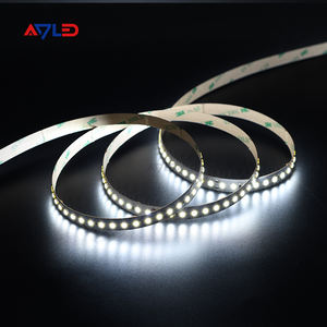 Bande LED SMD2835 à haute efficacité 128 LED/m sur PCB, CRI90, DC24V, 12,8W, 180LM/W, IP65, lumière linéaire flexible pour chambre à coucher, éclat doux - Product Image 2