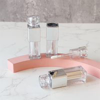 Tube carré de 2 ml pour brillant à lèvres avec applicateur à grande brosse et capuchon à vis, conteneur cosmétique en plastique personnalisable avec logo