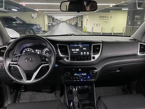 2015 China Precio Bajo para <span class=keywords><strong>Tucson</strong></span> Turbo SUV de 5 Asientos, Coches Usados con Volante a la Izquierda, Gasolina, con Personalización Interior - Product Image 5