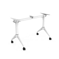 Table de réunion pliante moderne Leadcom Landen LS-702 avec plateau rabattable, construction en acier et bois, roulettes verrouillables
