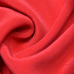 Tissu en crêpe de Chine en soie pure lavée au sable de 14 mm de largeur et 114 cm de long, 100% soie de mûrier mate <span class=keywords><strong>CDC</strong></span> pour vêtements, vente en gros - Product Image 1