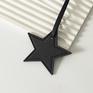 <span class=keywords><strong>2025</strong></span> bán buôn <span class=keywords><strong>PU</strong></span> da <span class=keywords><strong>Keychain</strong></span> dập nổi da năm sao Móc khóa hình dạng ngôi sao túi Mặt dây chuyền - Product Image 4