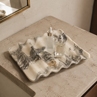Plateau de service incurvé WeiVibe moderne multifonction en marbre blanc Arabescato à veines prononcées pour table de salle de bain
