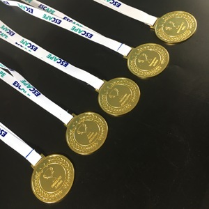 Manufacture Custom Made Football Cup Gold Silver Bronze Sports Running Race <strong>Personalised</strong> Logo Blank Metal Medal and <strong>Trophy</strong> - Product Image 2