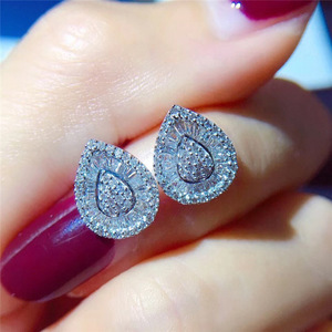 Orecchini pendenti a forma di pera per donna, gioielli per le orecchie alla moda, dolci ed eleganti, in stile scintillante - Product Image 2