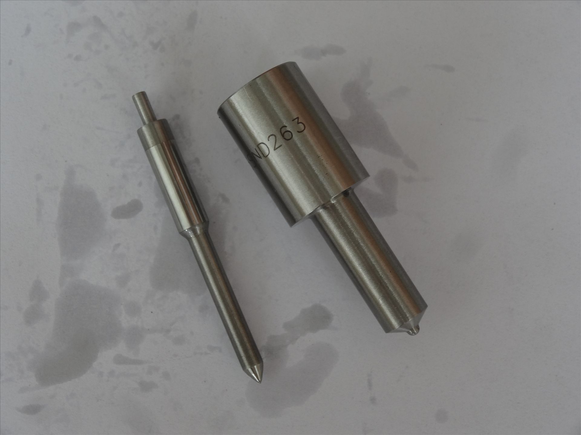 093400-2630  DLLA155SND263 spray DLLA 155SND263 fuel nozzle injector DLLA155 SND263 diesel injector nozzle 0934002630