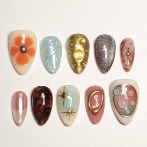 <span class=keywords><strong>Ongles</strong></span> press-on personnalisés faits main printemps-été, 10 pièces/ensemble, <span class=keywords><strong>dessin</strong></span>é à la main et accents de perles, faux <span class=keywords><strong>ongles</strong></span> amande réutilisables pour femmes - Product Image 4