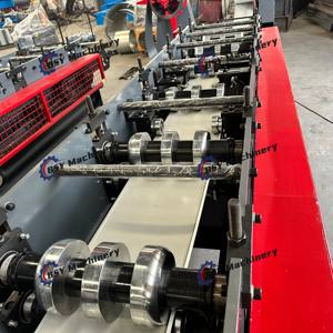 Aluminium Goot Metalen Ronde Downspout Pijp Vormen <span class=keywords><strong>Machine</strong></span> Met Tandwiel Lagermotor Voor Eenvoudige Bediening - Product Image 4