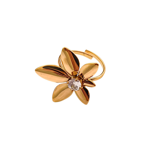 Anillo de Moda Chapado en Oro, Diseño de Flor en Acero Inoxidable con Cristal en el Centro, Ajustable para Mujer - Product Image 2