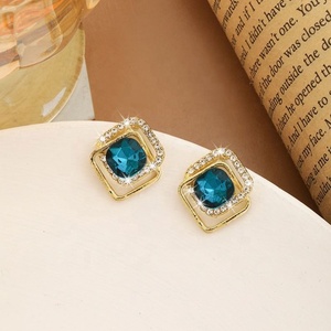 Boucles d'oreilles clous carrées double couche en alliage de zinc plaqué or, style coréen, avec diamant bleu, pour femmes et jeunes filles, bijoux de fête - Product Image 2
