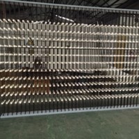 Porte-vin en acrylique et acier inoxydable personnalisé, présentoir à vin moderne minimaliste avec éclairage LED pour villa, hôtel, hall, club, salon