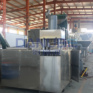 Équipement de formage de blocs nutritifs de haute qualité, machine de briquetage hydraulique pour blocs nutritionnels - Product Image 1