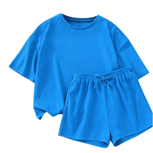 Completo estivo da <span class=keywords><strong>bambina</strong></span> in 2 pezzi, set rinfrescante per bambini con t-shirt a maniche corte con spalle scese e pantaloncini, set di abbigliamento per bambini - Product Image 3