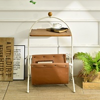 Table basse extensible INNOVA en bois et métal avec support en cuir et poignée pour salon