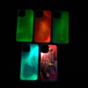 Mayorista Sublimación Bling Liquid Glitter Custom Soft Silicone <span class=keywords><strong>Glow</strong></span> <span class=keywords><strong>Phone</strong></span> <span class=keywords><strong>Case</strong></span> Contraportada Glitter Custom Print para iPhone 16 17 - Product Image 6