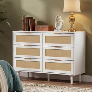 Cómoda SENYU blanca de 6 cajones con paneles de ratán, estilo moderno de mediados de siglo, para dormitorio - Product Image 1