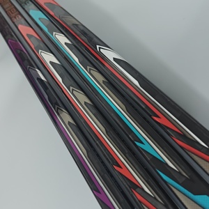 Bâton de hockey FUSE en fibre de carbone intégrale, livraison directe d'usine en Chine, pour l'entraînement et la compétition des adultes et des jeunes, léger et durable - Product Image 5