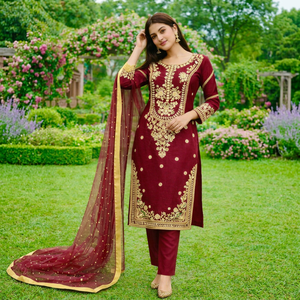 Ensemble Salwar Suit traditionnel indien Punjabi couleur bordeaux avec Kurta long orné de Zari, bas en soie beurre et foulard en résille - Product Image 1