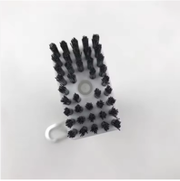 Brosse de nettoyage portable en plastique pour clubs de golf, type bouteille d'eau à pression, accessoire de golf détachable