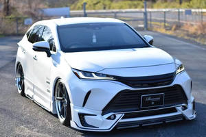 Pour <span class=keywords><strong>Toyota</strong></span> HARRIER kit carrosserie HARRIER mises à niveau RW style diffuseur de lèvre avant jupe latérale spoiler grill kit carrosserie - Product Image 3