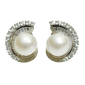 Orecchini di perle Koilan in oro bianco con diamanti taglio principessa, stile classico da donna per matrimonio - Product Image 1
