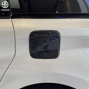 Tapa de tanque de combustible de fibra de carbono, pegatina de cubierta embellecedora para Toyota Corolla Cross 2021 - Product Image 2