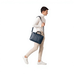 กระเป๋าเอกสารหนังแท้แบบ unisex  กระเป๋าสะพายหลังแบบมีหูหิ้วนุ่ม สายสะพายปรับได้ ปิดด้วยซิป ใช้ได้ทุกวัน ขนาด 50-80 ลิตร ภายในบุผ้านวม - Product Image 4