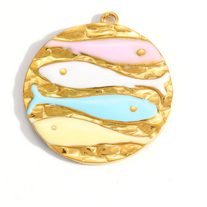 SUMMLY Vente en gros de pendentifs en forme de fleurs, de poissons et de plumes colorés, plaqués or 18 carats, en acier inoxydable, breloques pour bracelets, bijoux tendance - Product Image 2