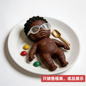 Stampo in Silicone Alimentare a Forma di Bambola, Morbido e Inodore, Piccola Figurina Nera Realistica per Neonati, Giocattolo per Torte - Product Image 2