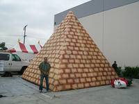 Pyramide gonflable géante pour la publicité, directement de l'usine, 2025